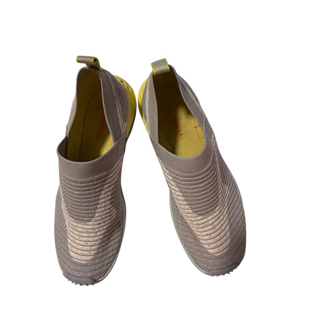 Merrell Sz 9.5 slip on shoes in gray and yellow